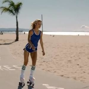 Meet your Posher, Joelle